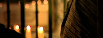 Reza a lenda que Florípes, uma moura encantada, deambula todas as noites, triste e sem destino, pela vila de Olhão.